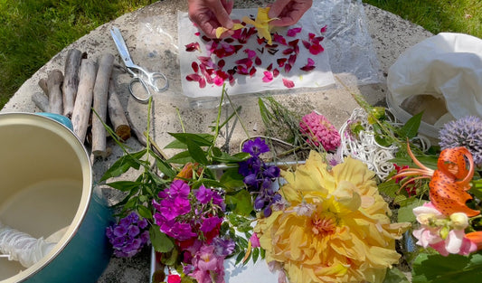 Eco printing with flowers